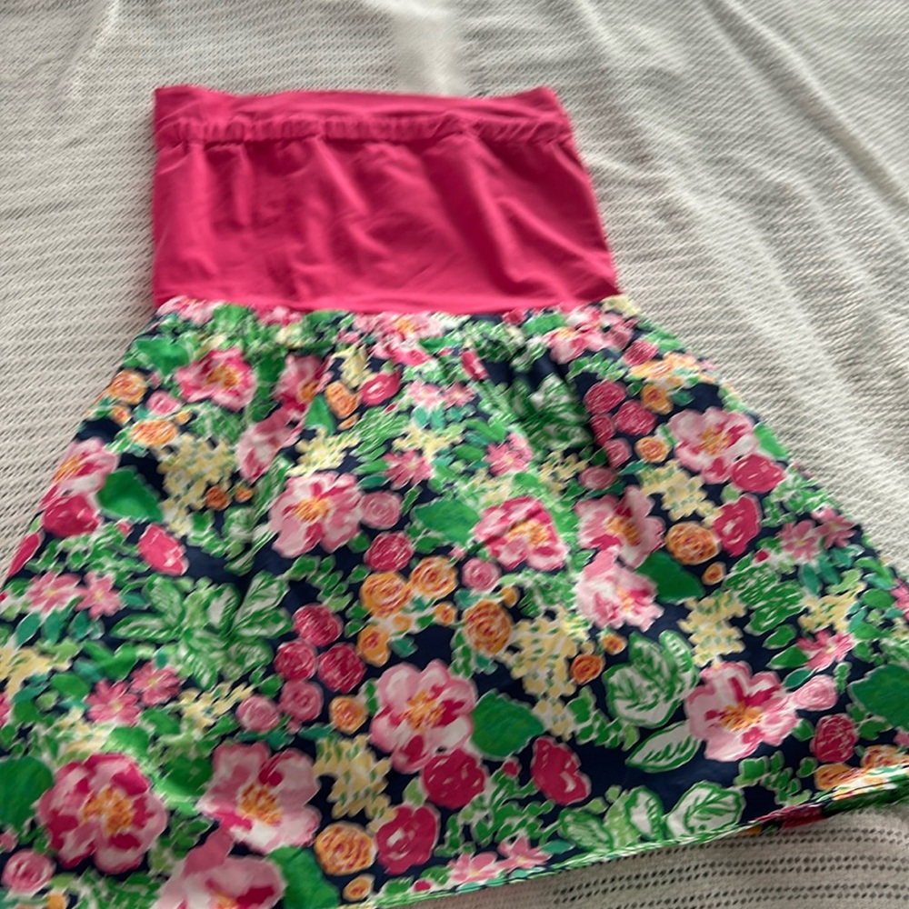 Lilly Pulitzer Size Medium Dress- excellent condition. Never worn.